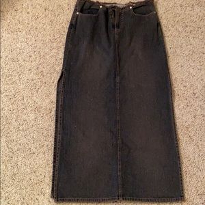 Women’s sparkly denim skirt